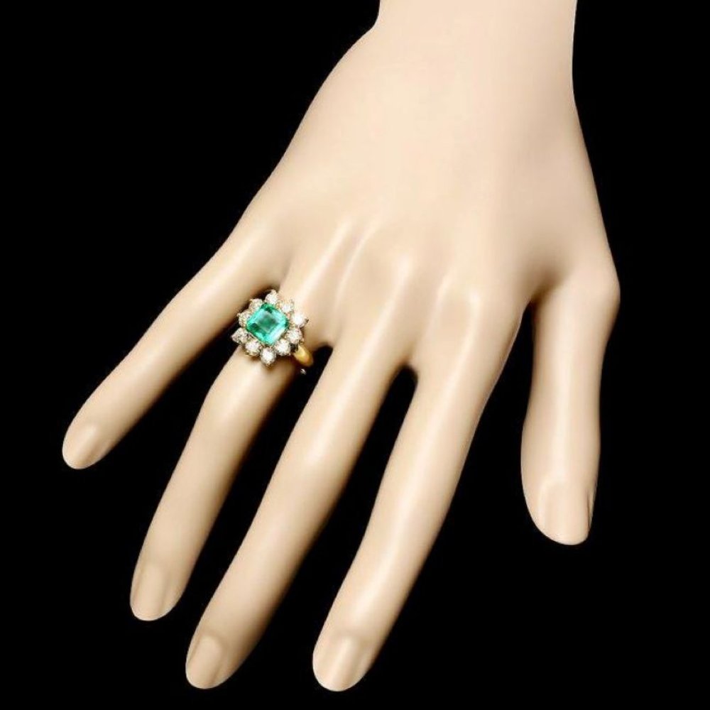 3.40Ct Natural Emerald & Diamond 14KY Gold Ring - Picture 3 of 4